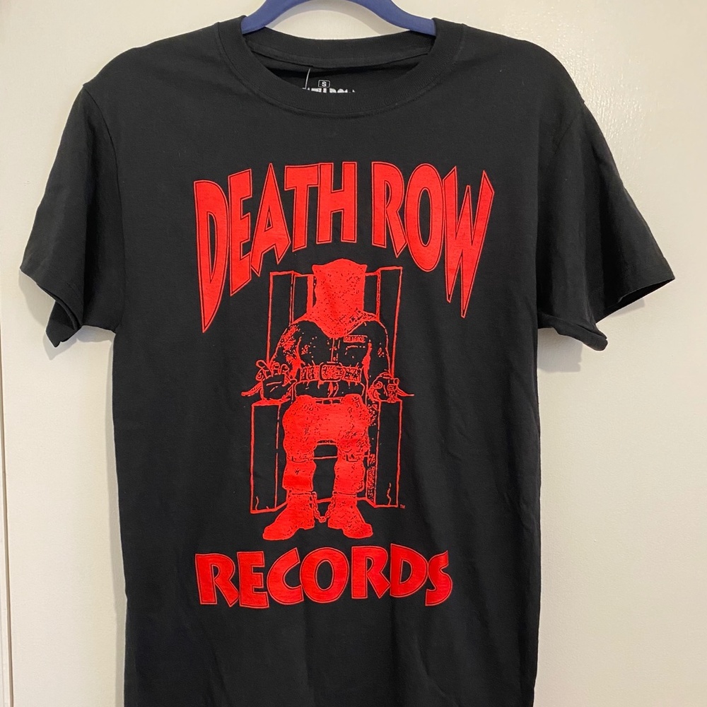 Black and red T-shirt